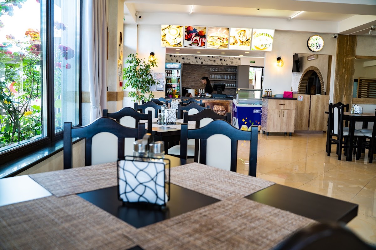 Restaurant Bucovina Vicov - foto 1