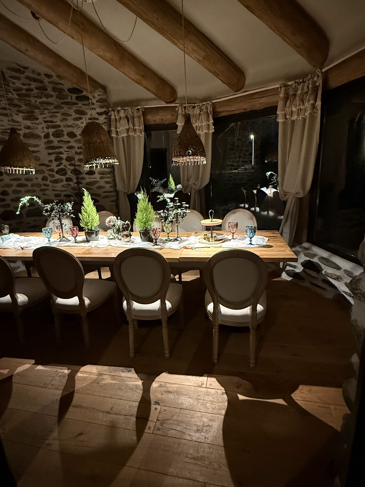 Restaurant Castelul de Lut, Valea Zânelor - foto 1