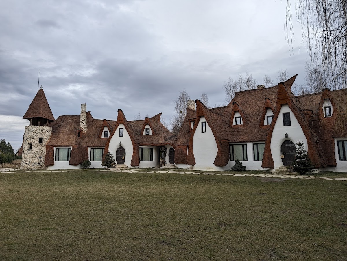 Restaurant Castelul de Lut, Valea Zânelor - foto 4