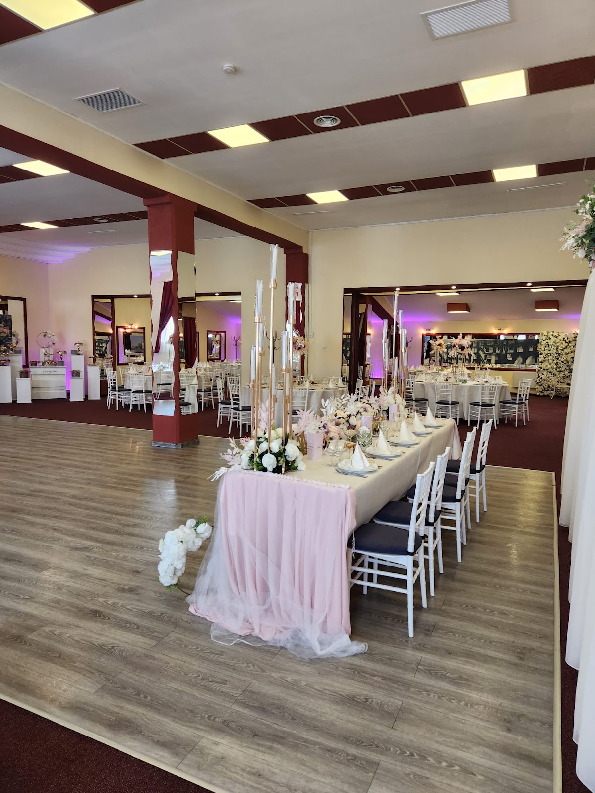 RESTAURANT CETATE PREJMER - foto 1