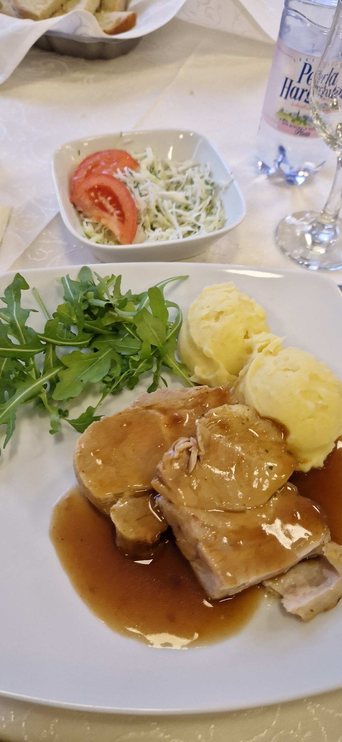 RESTAURANT CETATE PREJMER - foto 2
