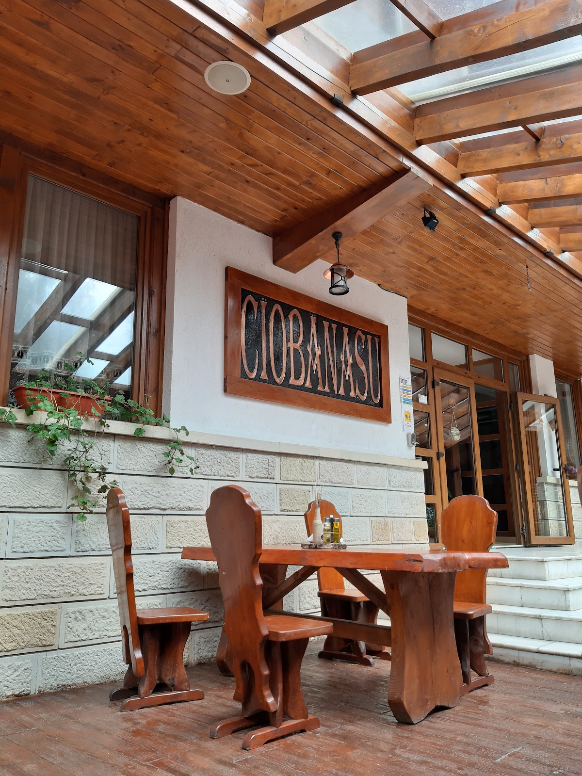 Restaurant Ciobănaşu - foto 4