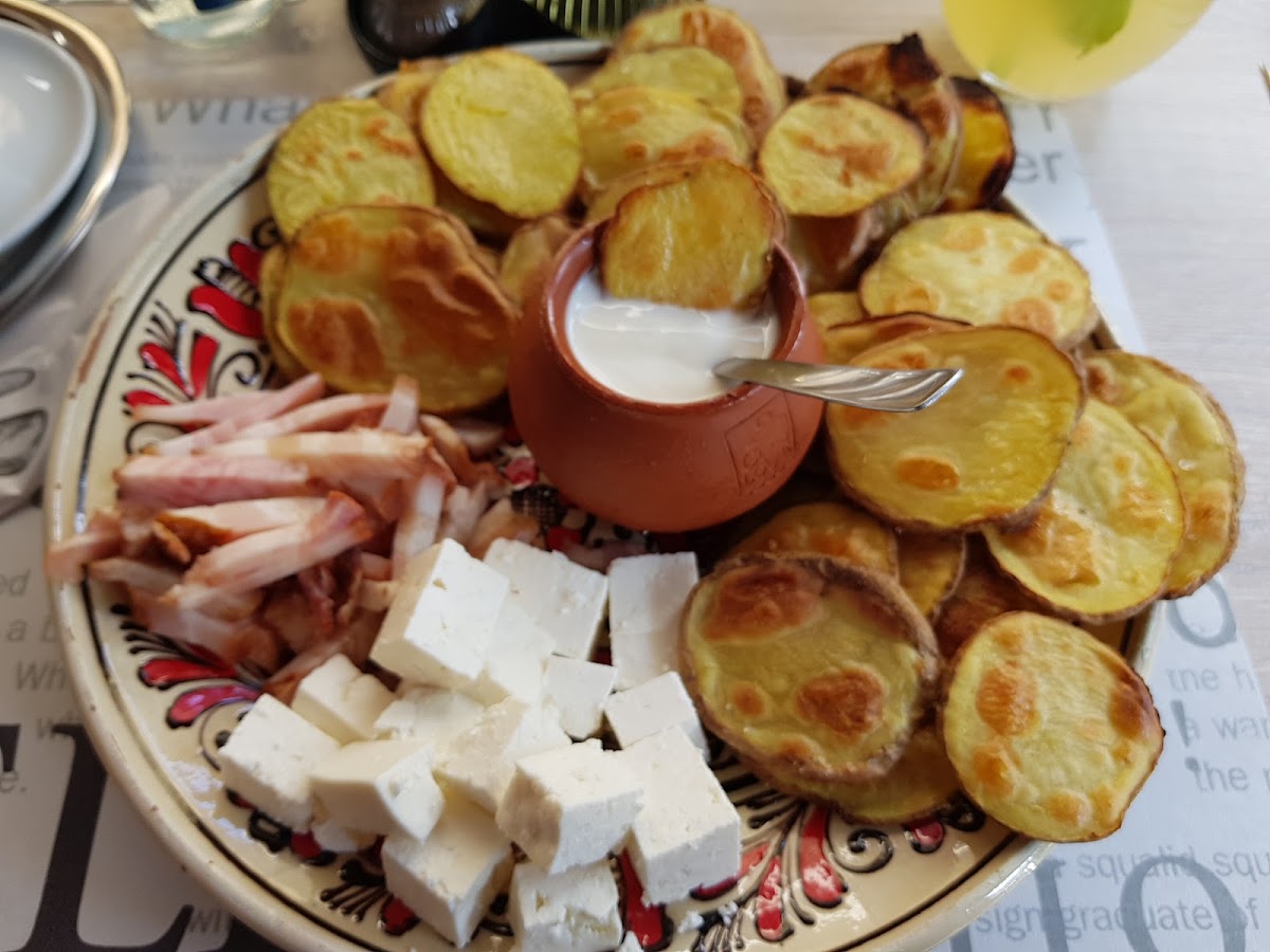 Restaurant & cofetarie Alessia Rădăuți - foto 4