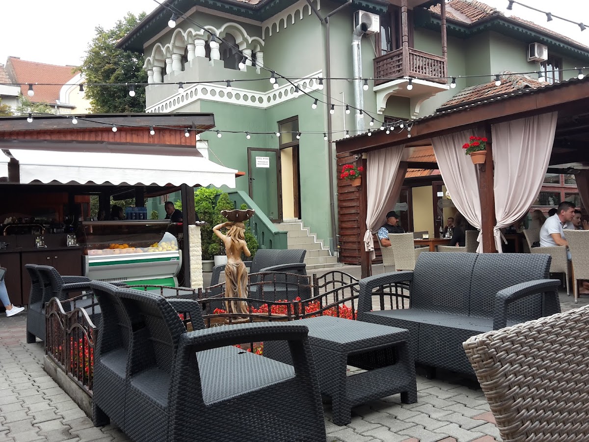 Restaurant Conacul Verde (Bistrița), Bistriţa