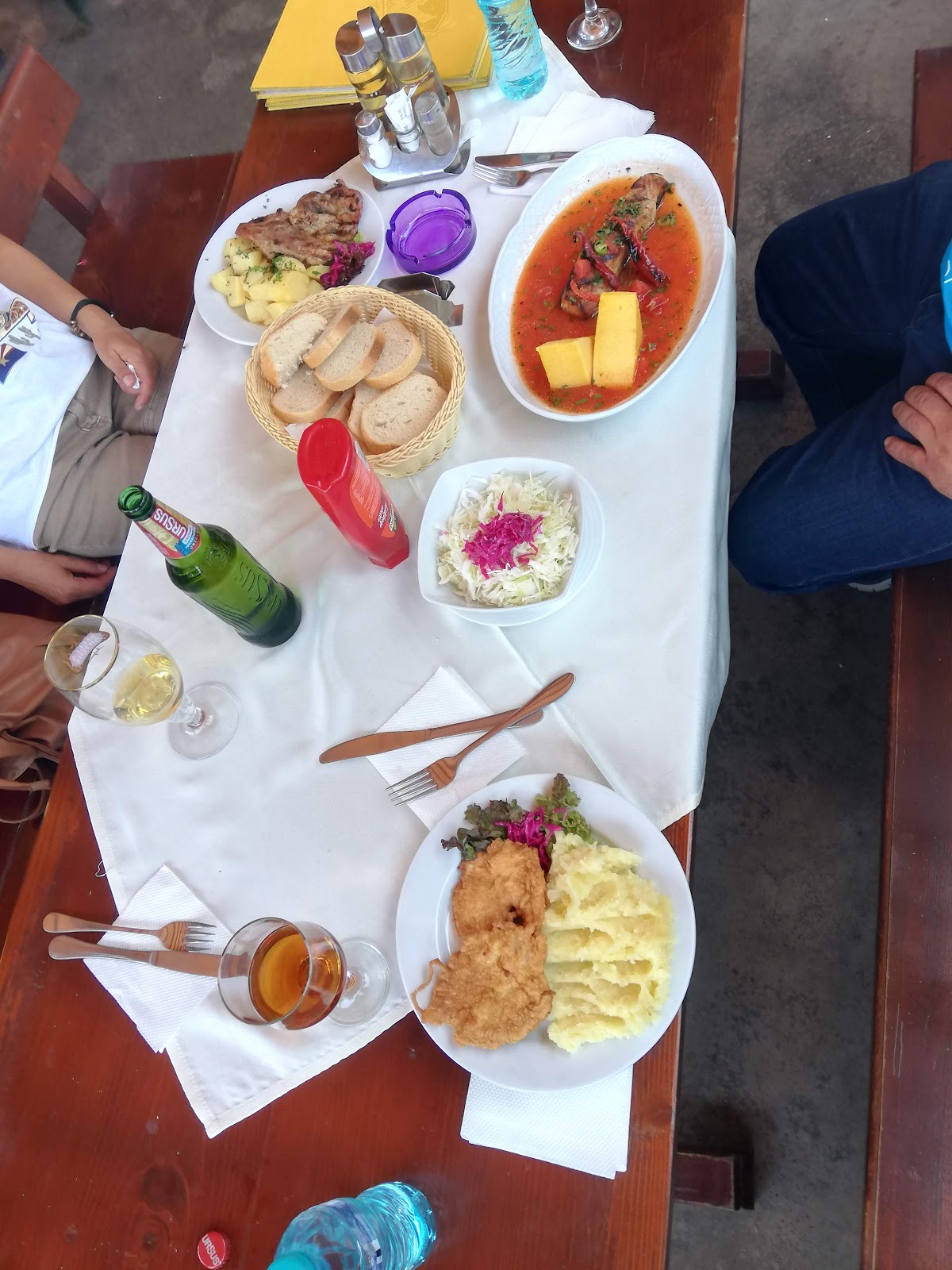 Restaurant cu mici foarte buni - foto 4