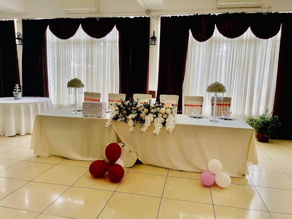 Everest Étterem - foto 1