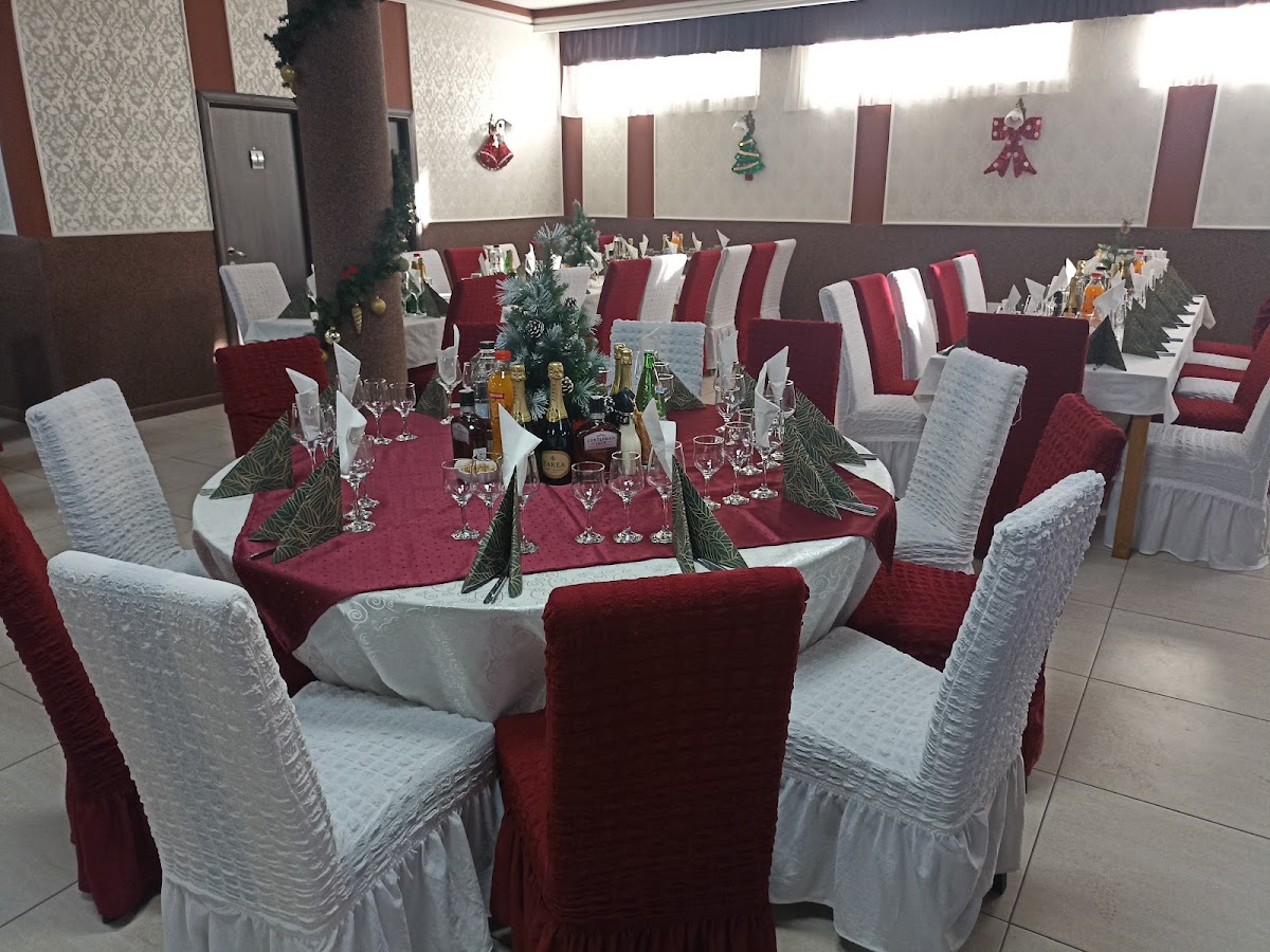 Restaurant Floarea de Colț - foto 3