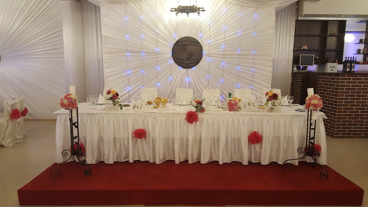 Gia Events Étterem Targu Jiu - foto 3