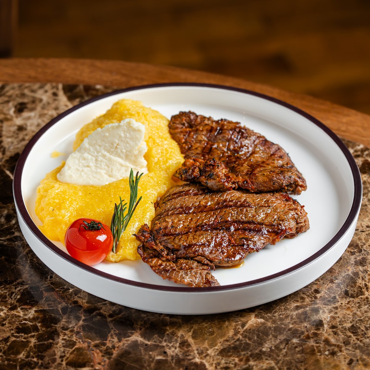 Hanu' lui Manuc Restaurant - foto 2