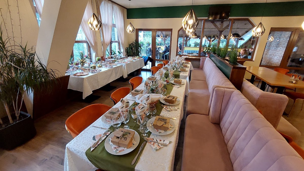 Restaurant Izabella Toplița - foto 1