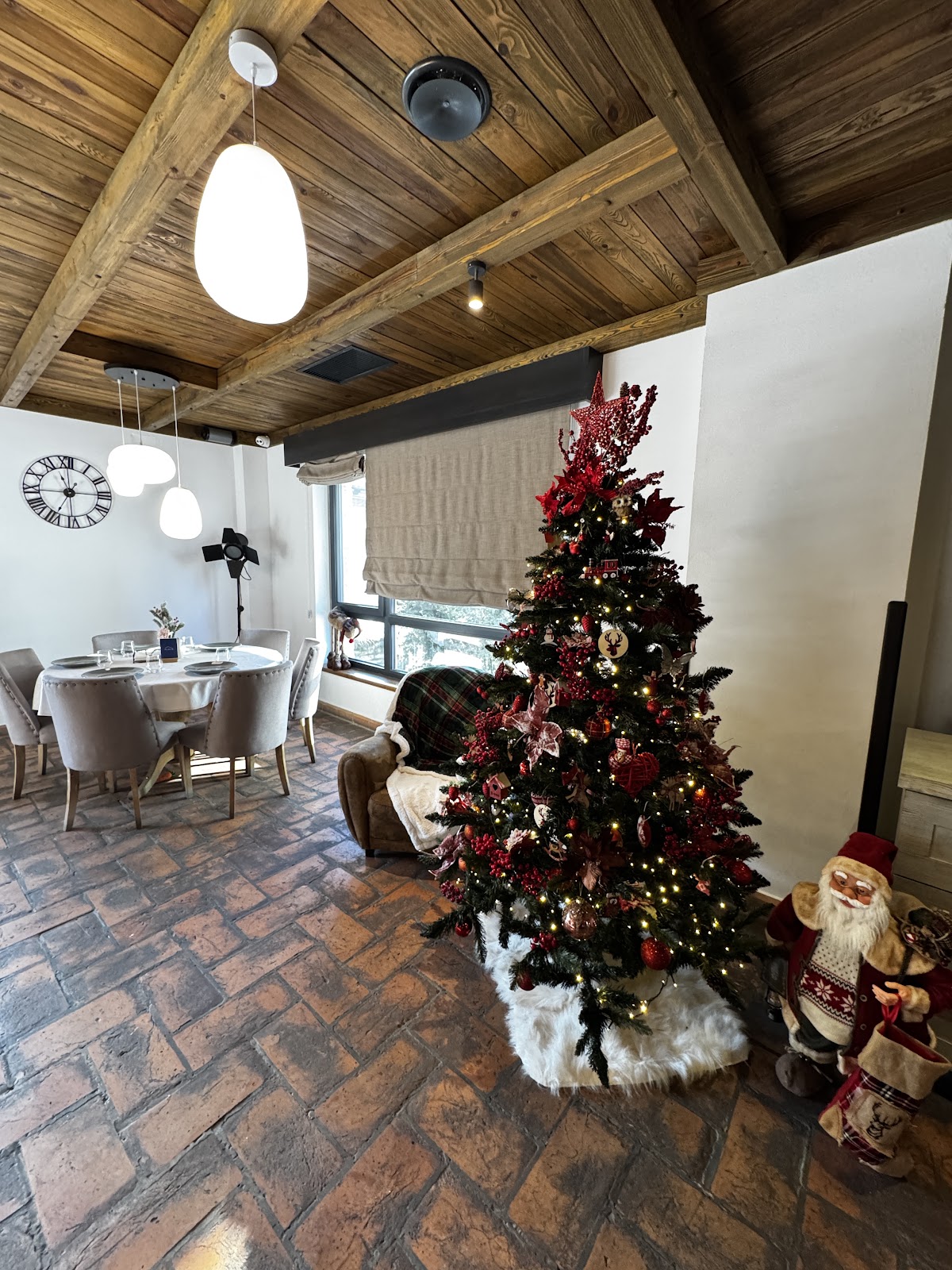 RESTAURANT KABAN VATRA DORNEI (Closed Circuit) - foto 4