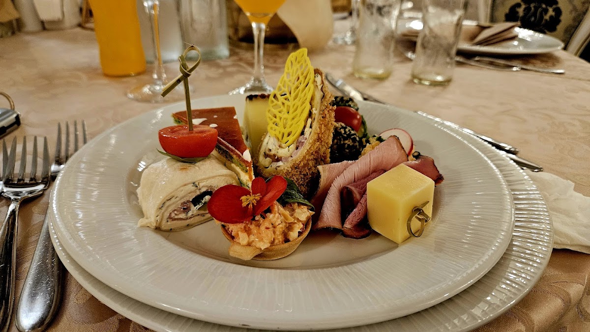 "La Casa Cu Stuf" Étterem Brăila - foto 2