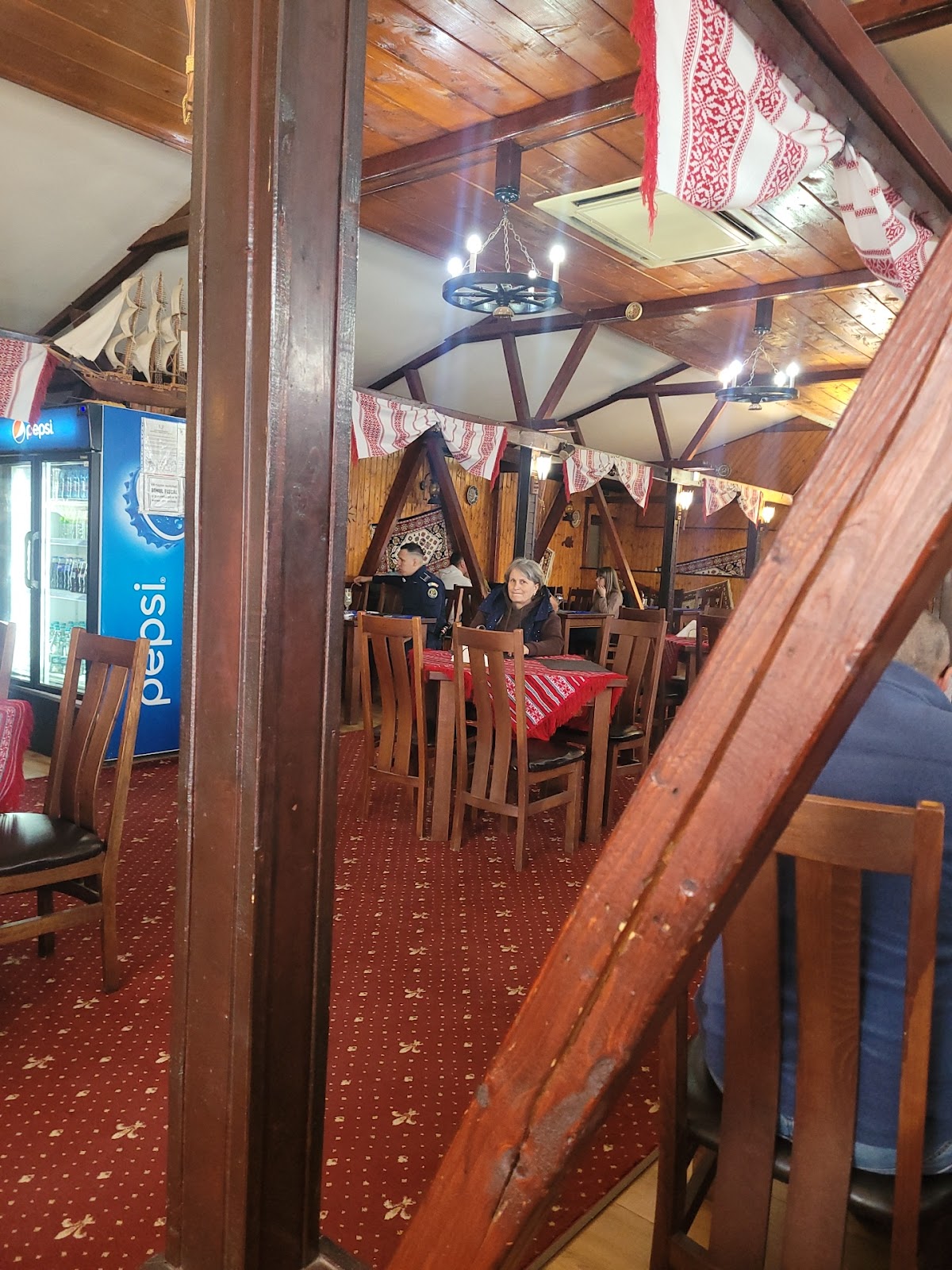 Restaurant La Casa Dobrogeana - foto 4