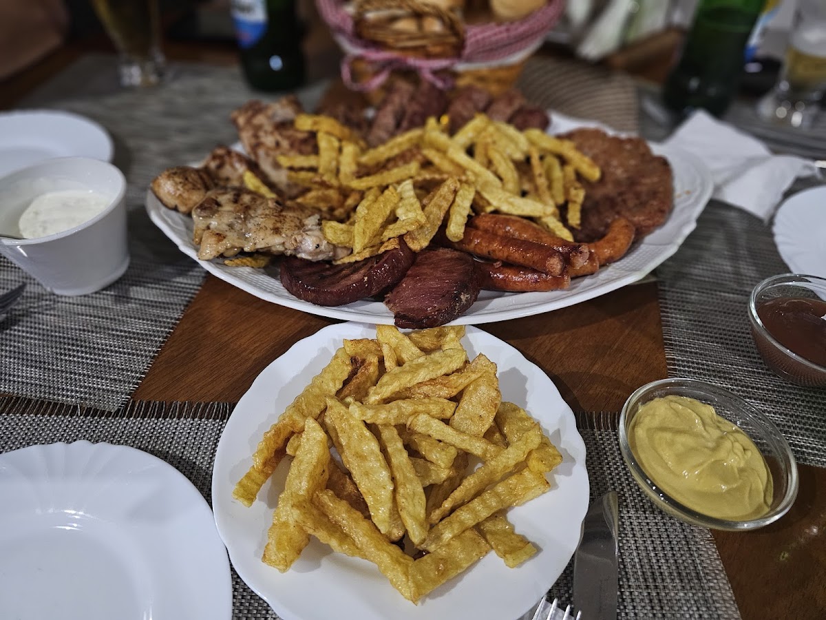 Restaurant - LA GOGONETU, Şimian