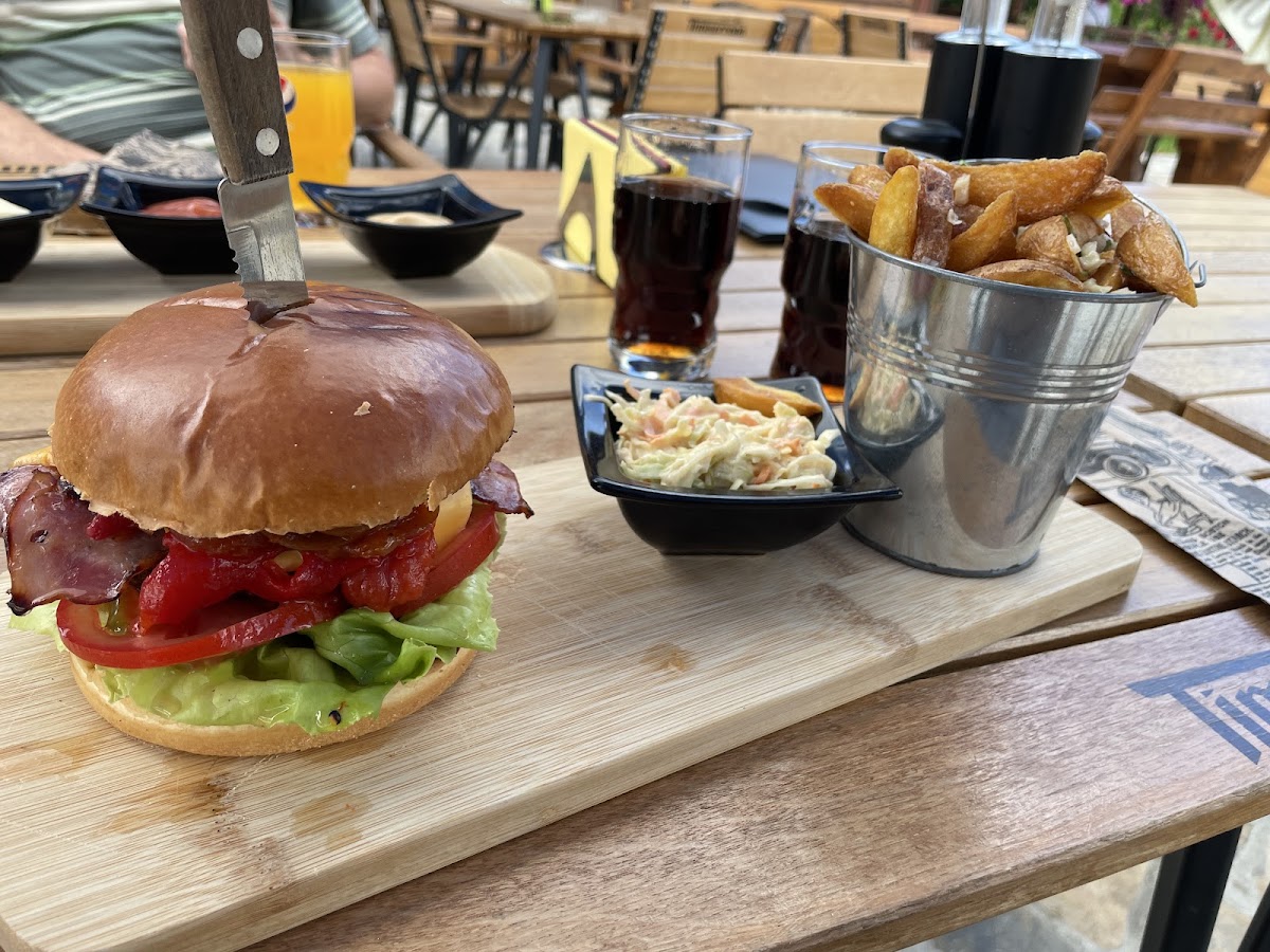 Ristorante "La Izvor", Moinesti - foto 5