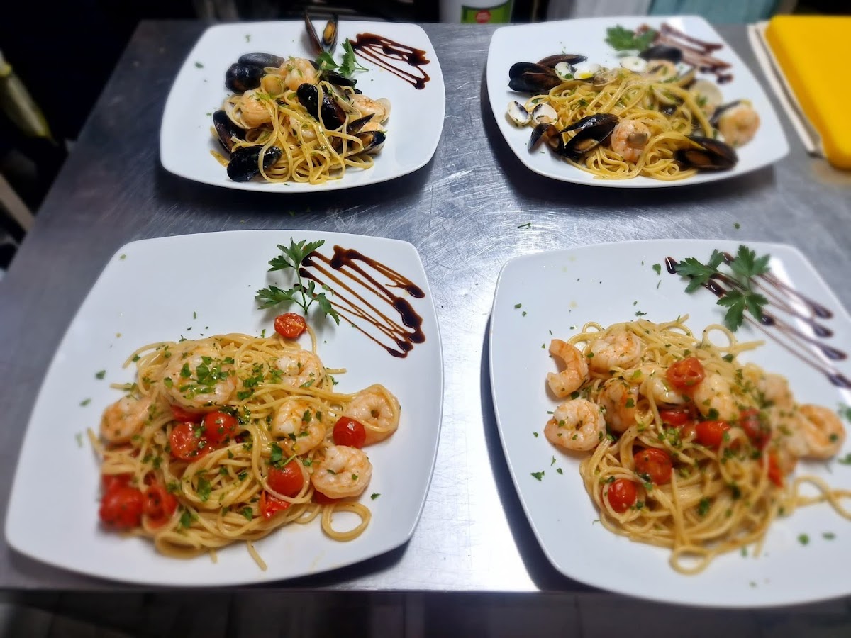 RESTAURANT LA ROMAGNOLA ABRUD, AB - foto 2