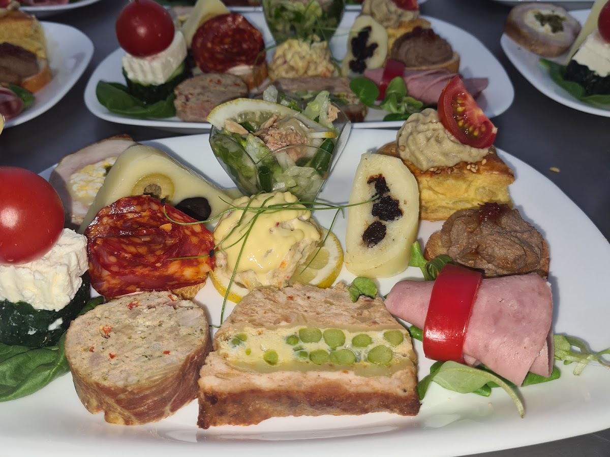 Restaurant La Umbreluțe - foto 2