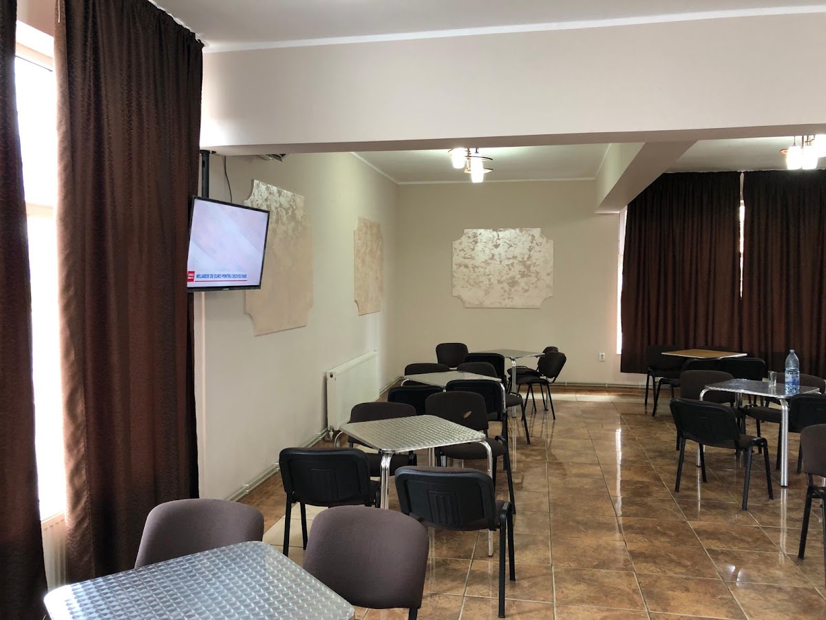 Restaurant "MARYON TIR" Târgu Bujor - foto 2