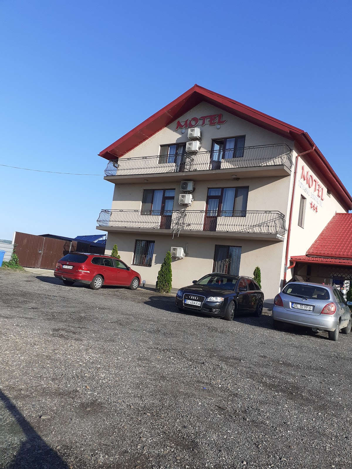 Restaurant- Motel Popasul Dintre vii - foto 3