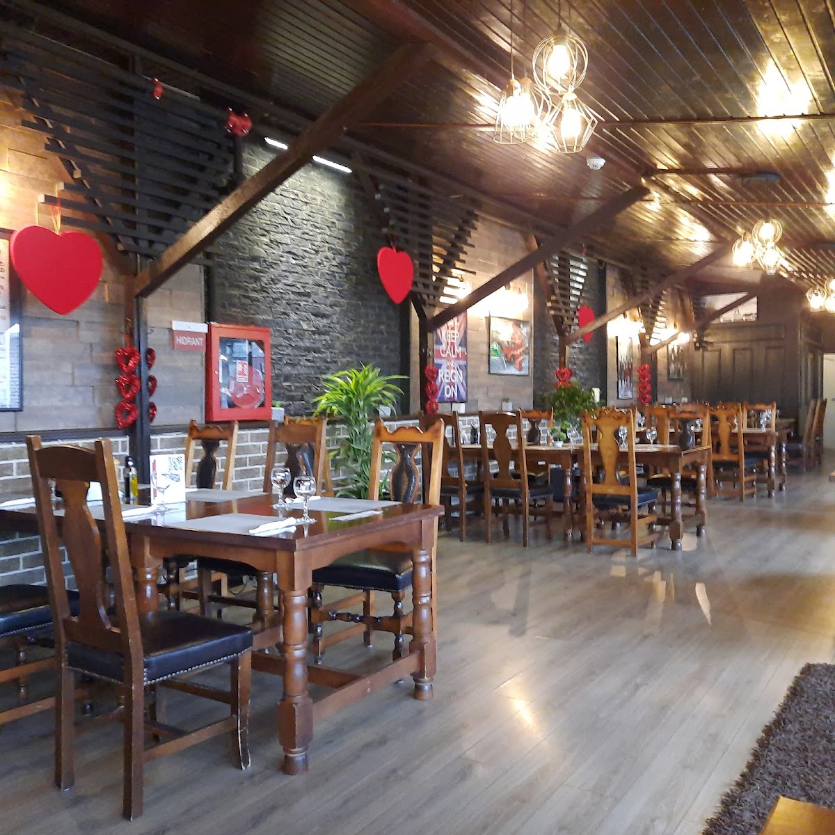 Restaurant Nabucco – Restaurant & Veranstaltungsraum Ploiești - foto 3