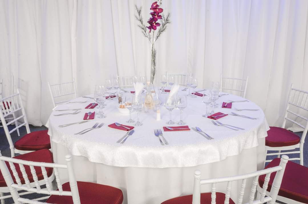 Orhideea Events Mioveni Étterem (BEMO) - foto 2