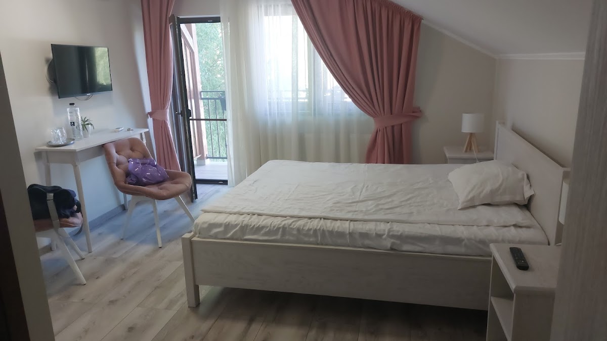 Restaurant&Pensiune Casablanca Reghin - foto 3