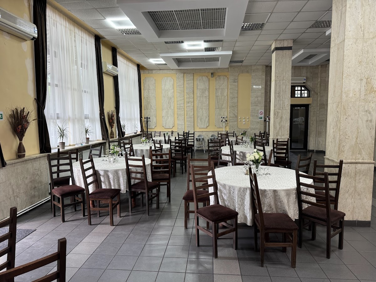 Restaurant Pensiune Piatra Corbului - foto 3