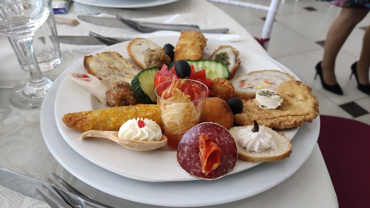 Restaurant Phoniex - foto 2