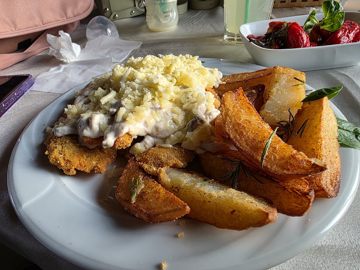 Prima Gura Raului Étterem - foto 3