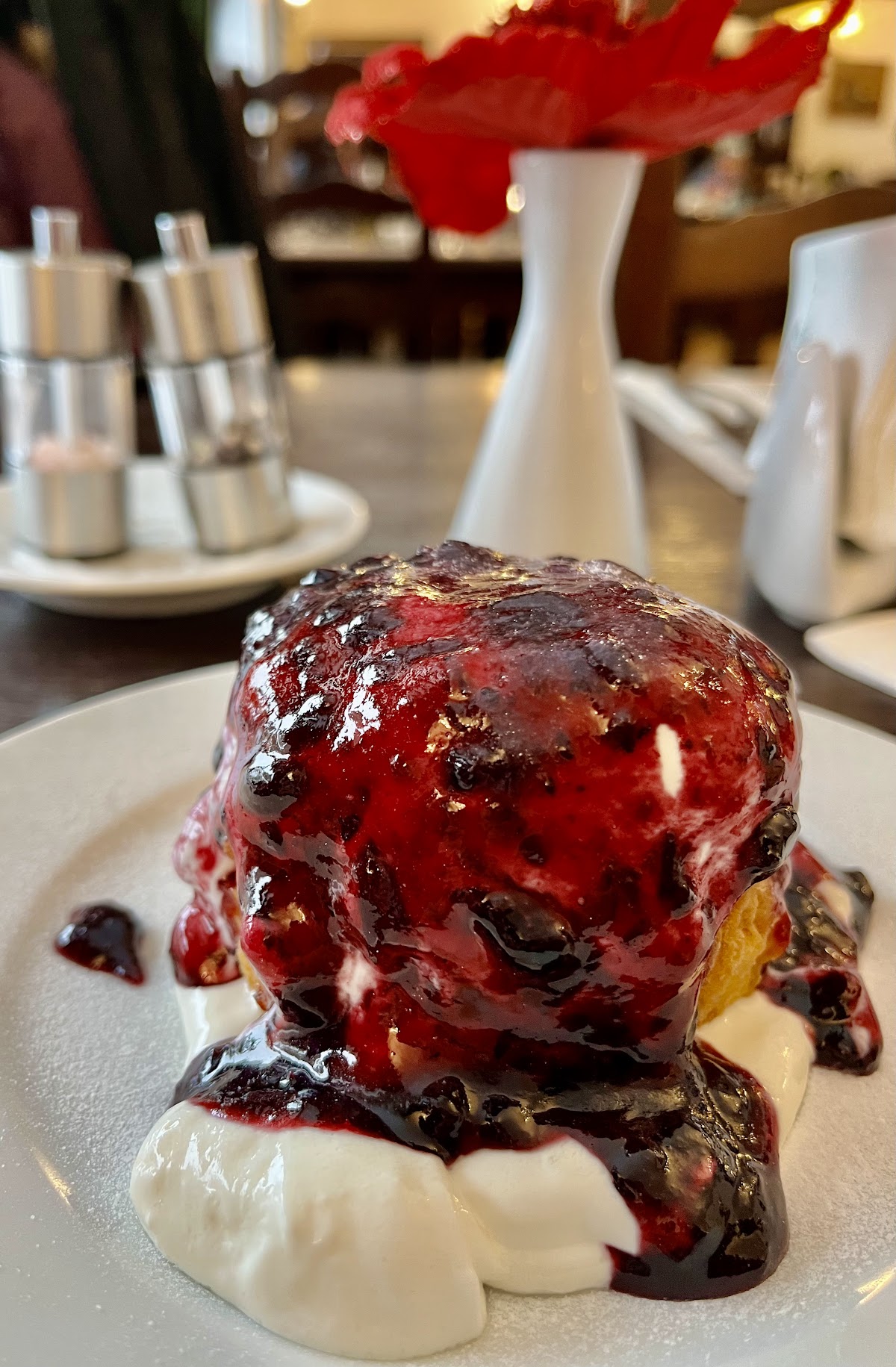 Restaurant Rhein Azuga - foto 2