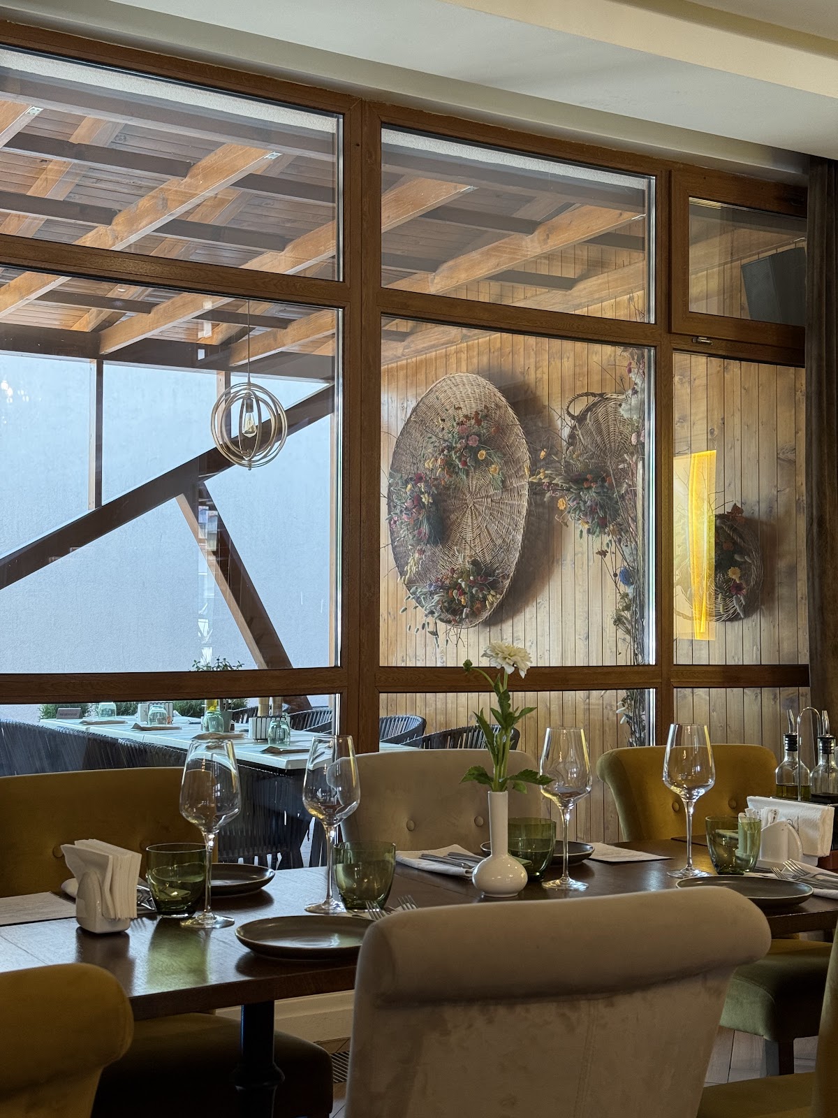 Restaurant Savarin Bacău - foto 5