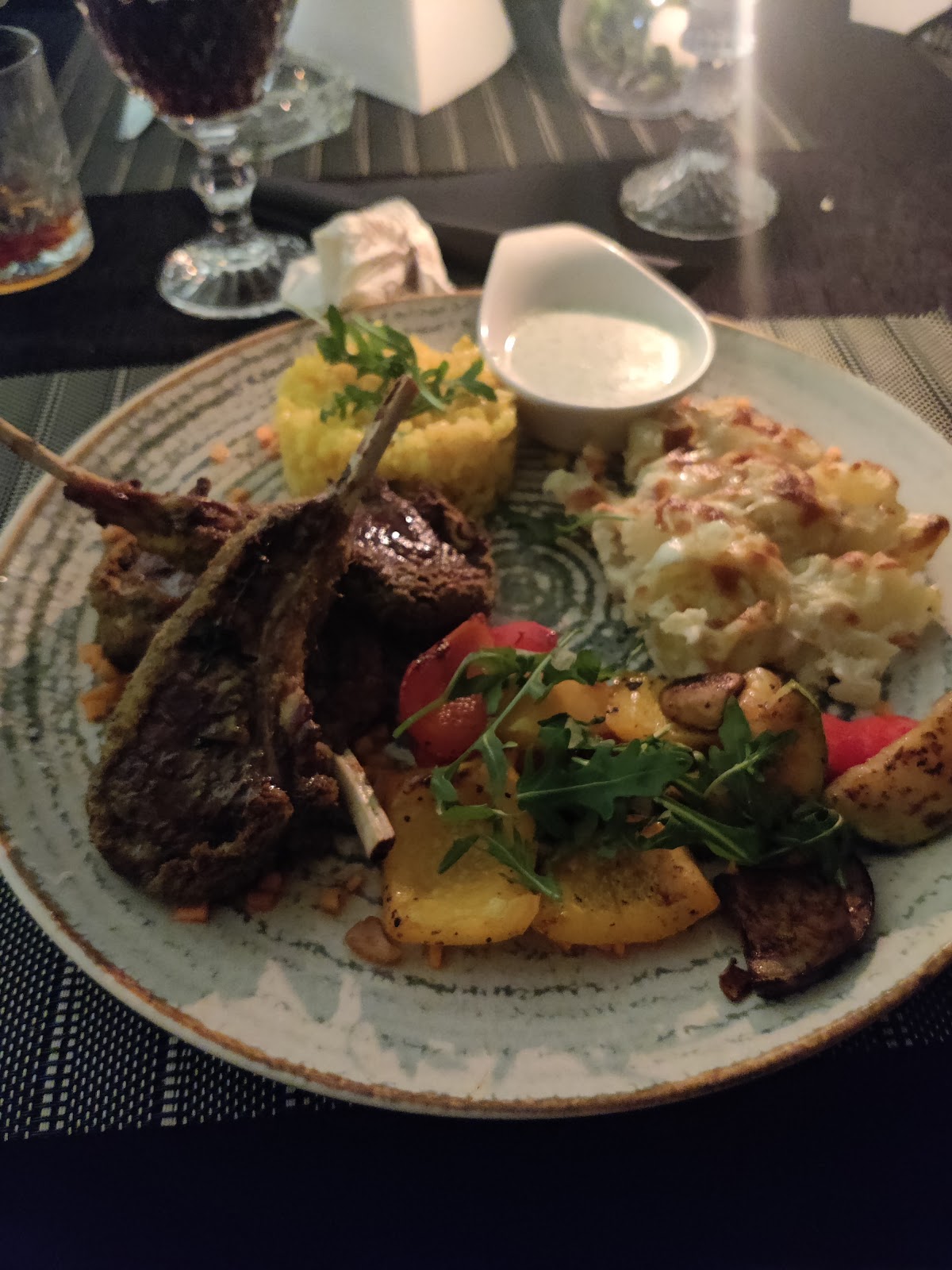 RESTAURANT SAVORY'S - foto 3