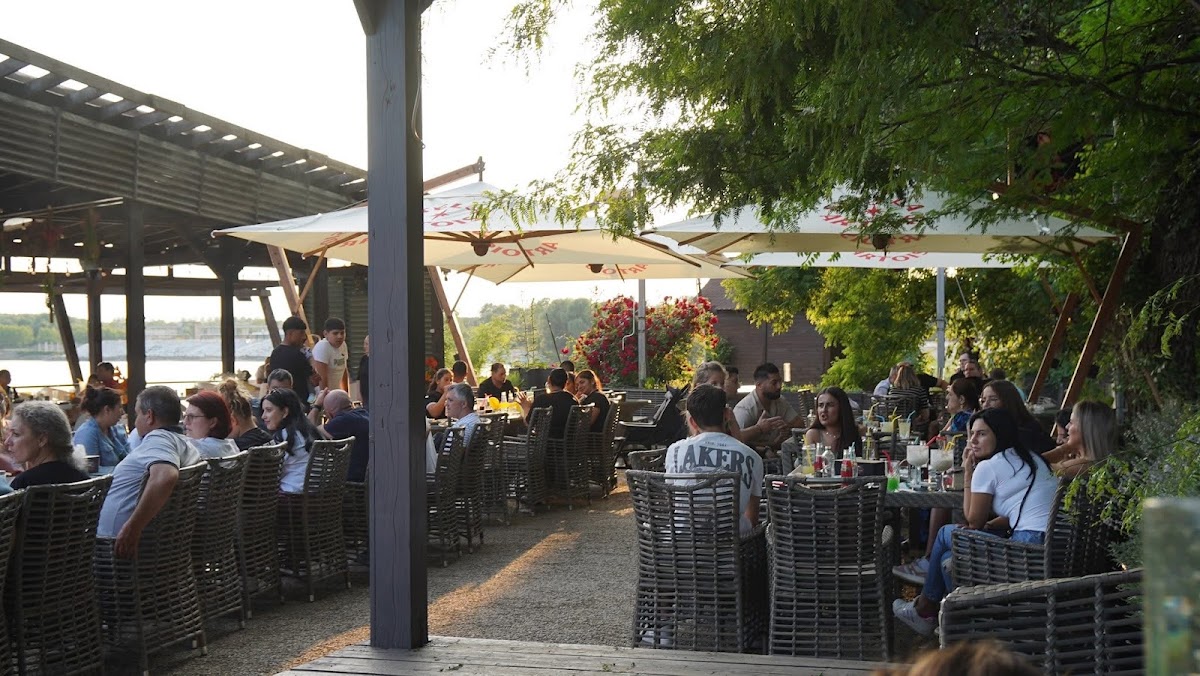 River's Lounge - foto 5