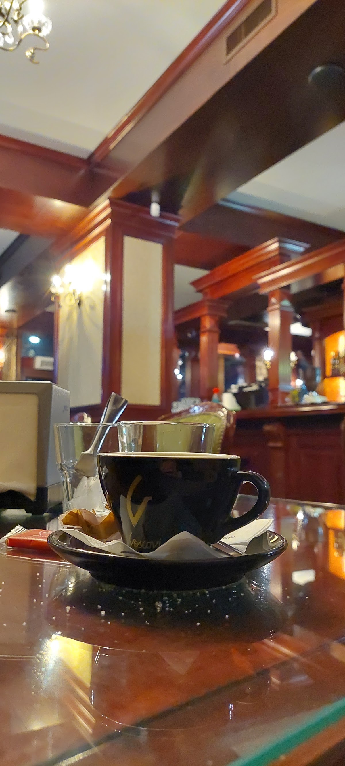 Royal Cafe - foto 3