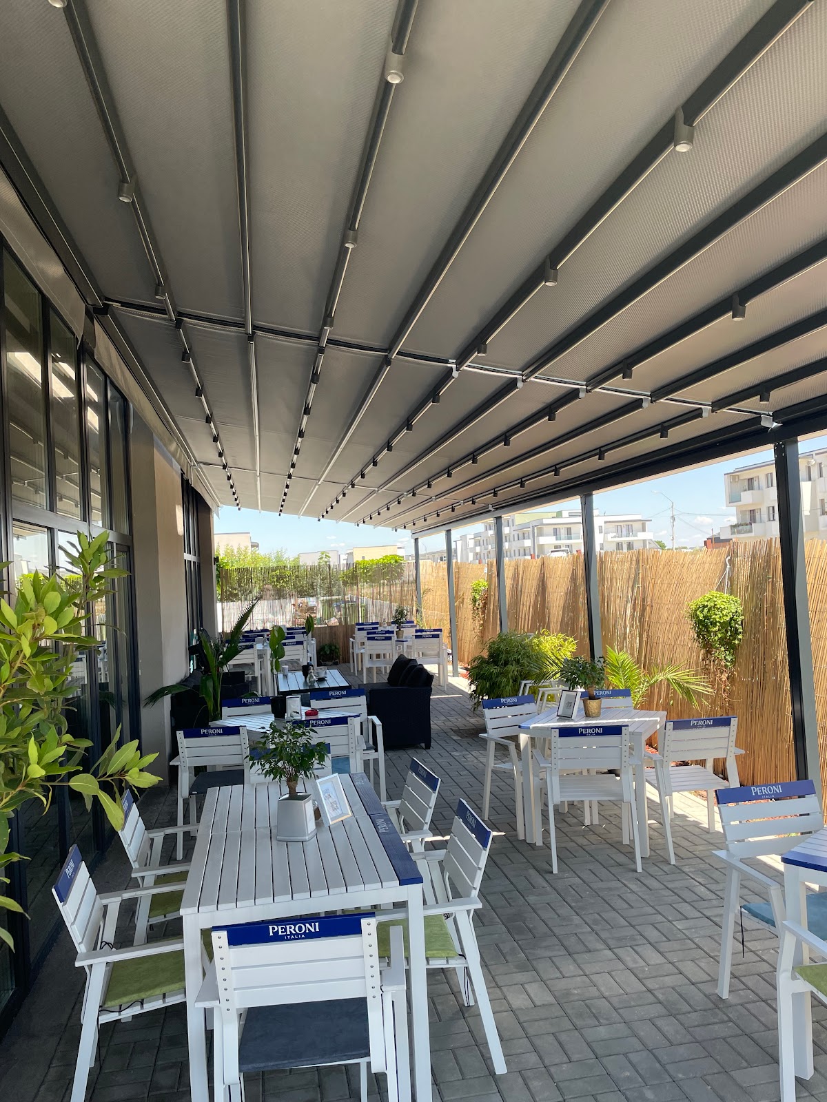 Royal Sushi RestoBar - foto 1