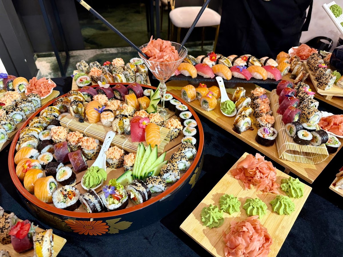 Royal Sushi RestoBar - foto 4