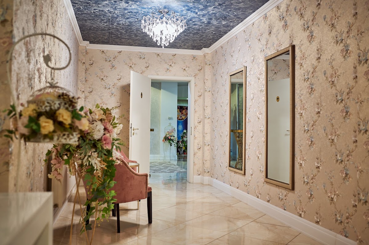 Saloanele Royal Bârlad - foto 5