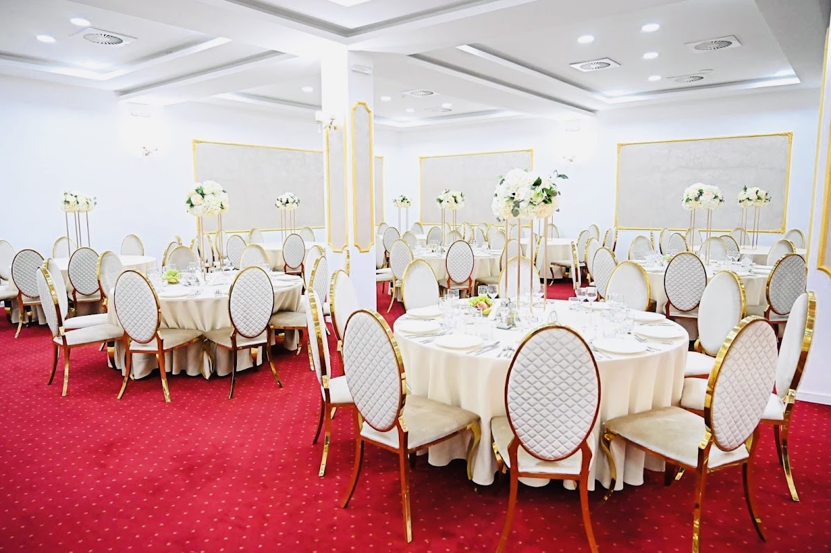 Salon "Royal Events" Fetesti - foto 3