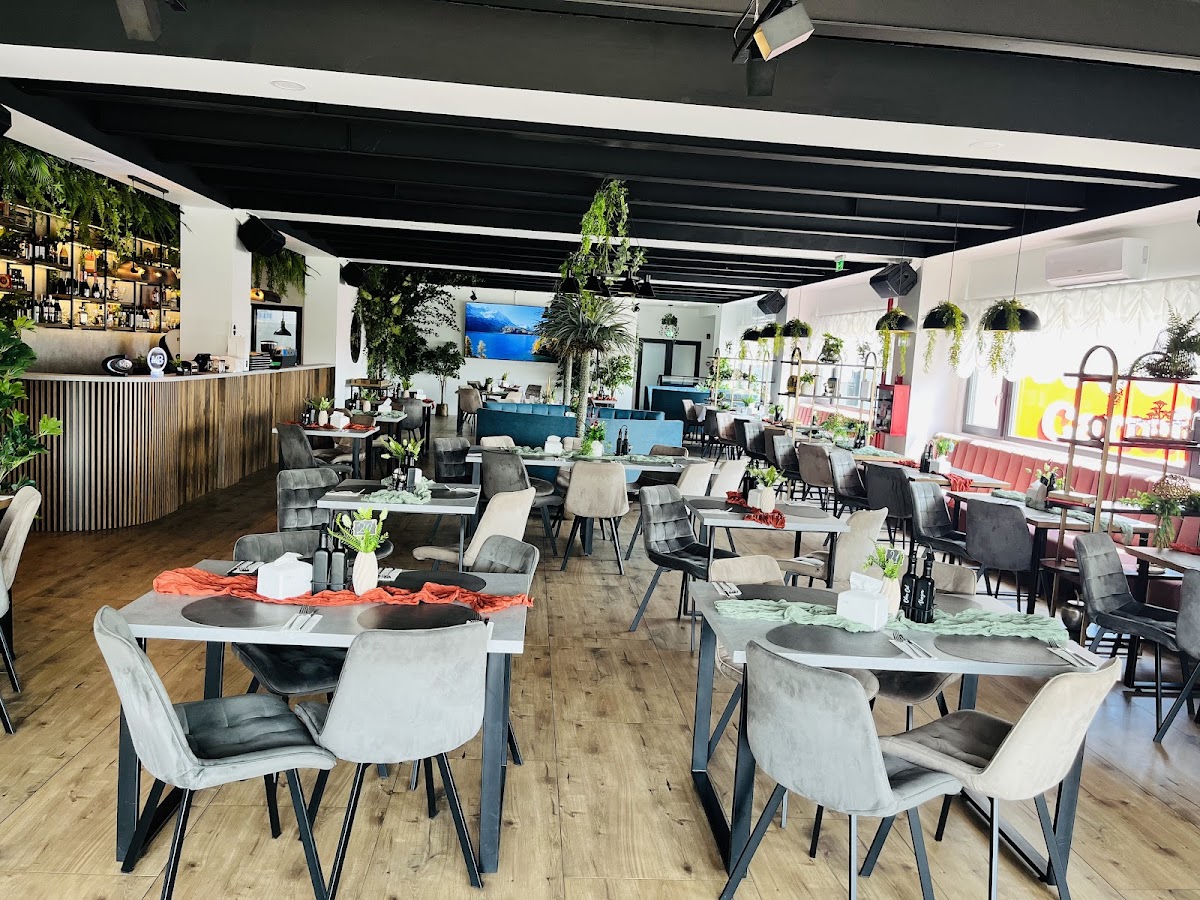 SALT by Moldavian Burger Suceava - foto 4