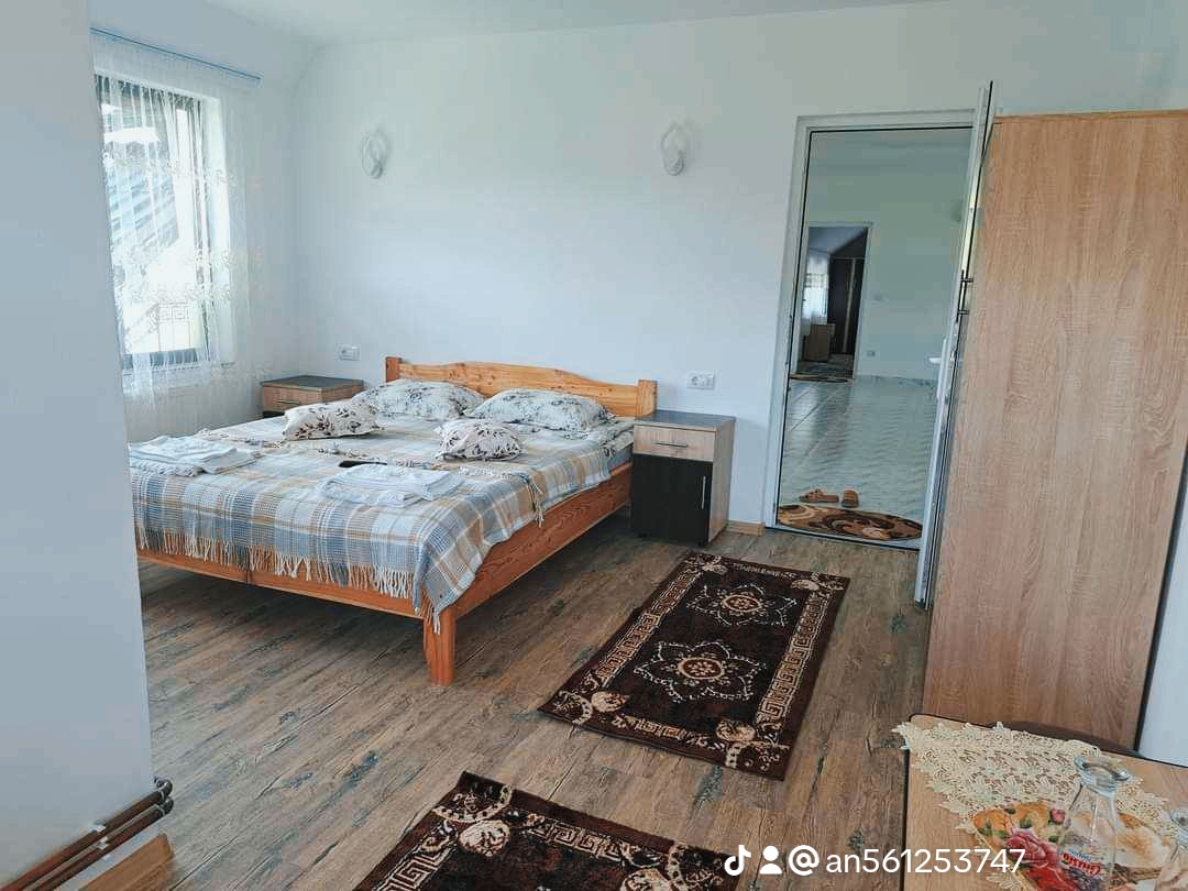 SC Rodica și Traian SRL - La Căsuța din livadă
