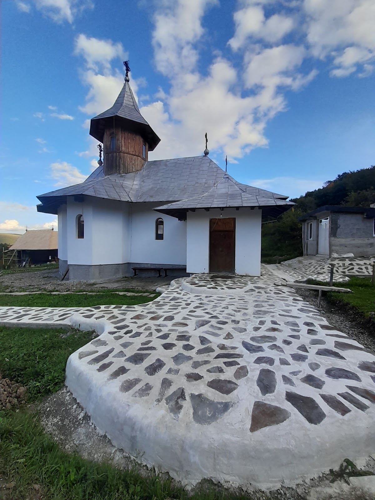 Schitul Draga, sur Muntele Cozla
