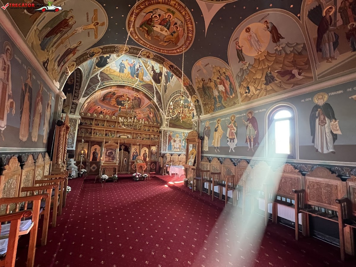 Schitul Oituz - foto 2