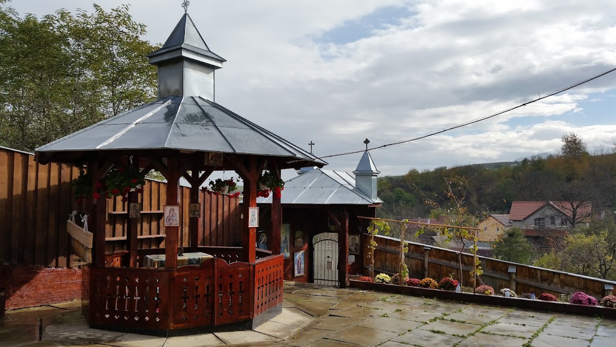 Schitul Orlat - foto 1