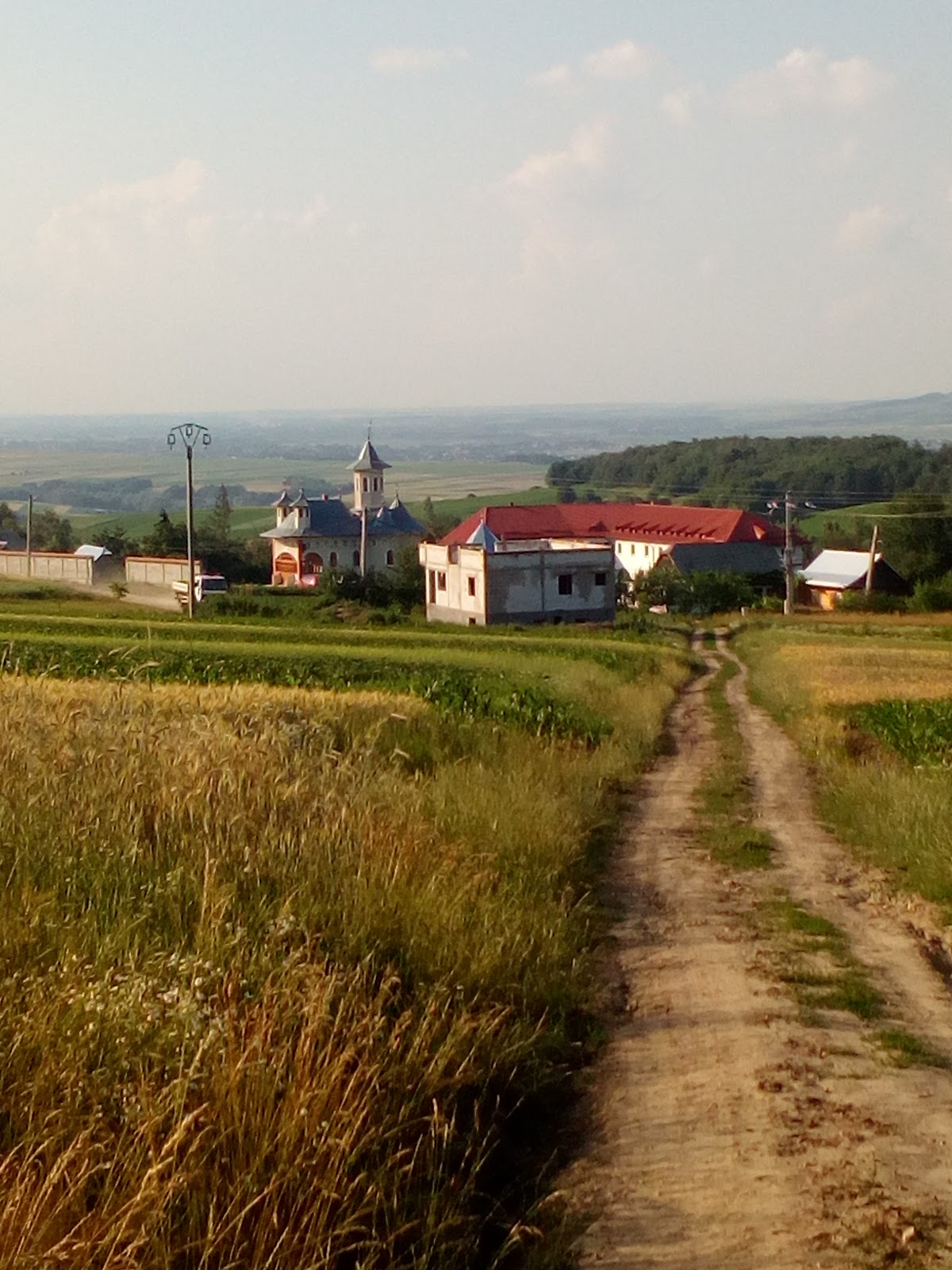 Schitul Sfânta Treime - foto 2