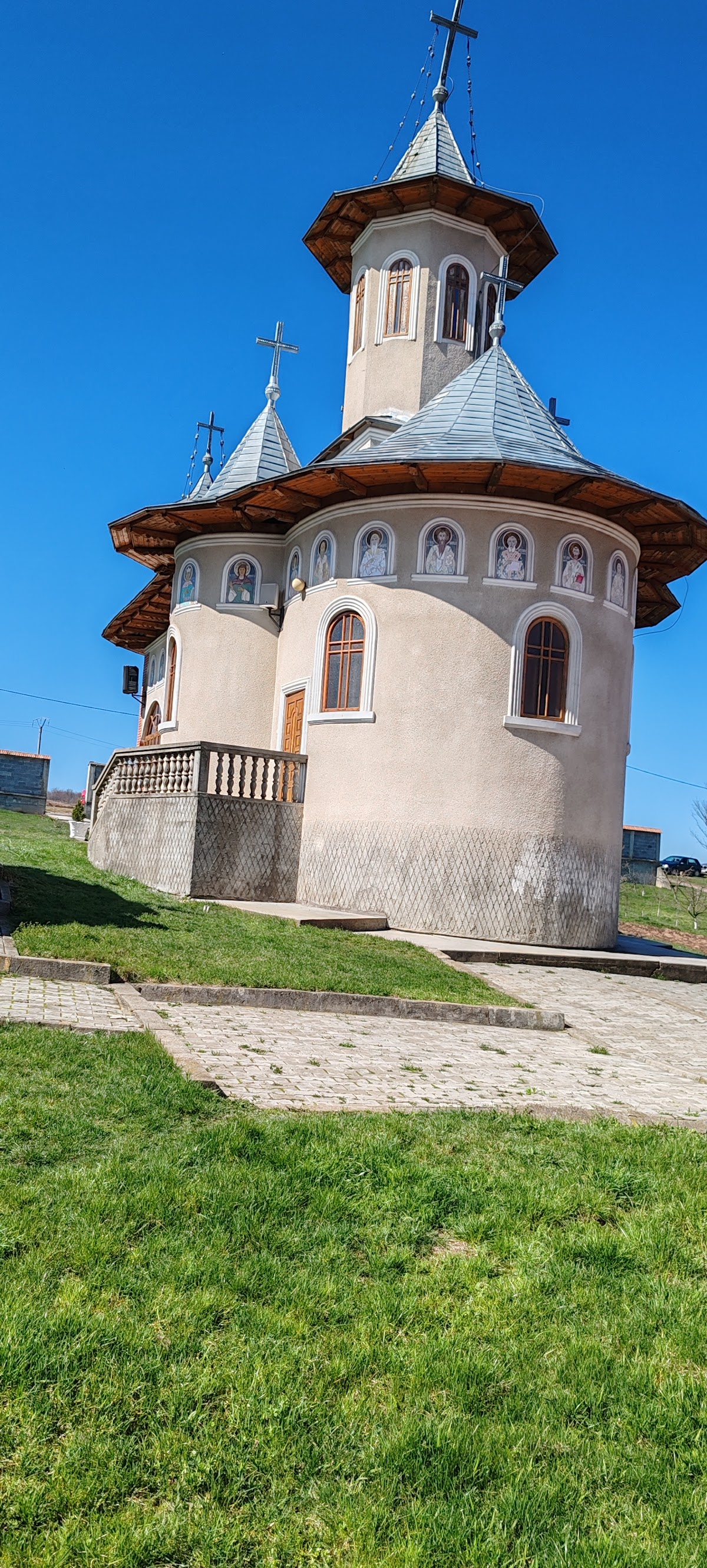 Schitul Sfânta Treime - foto 3