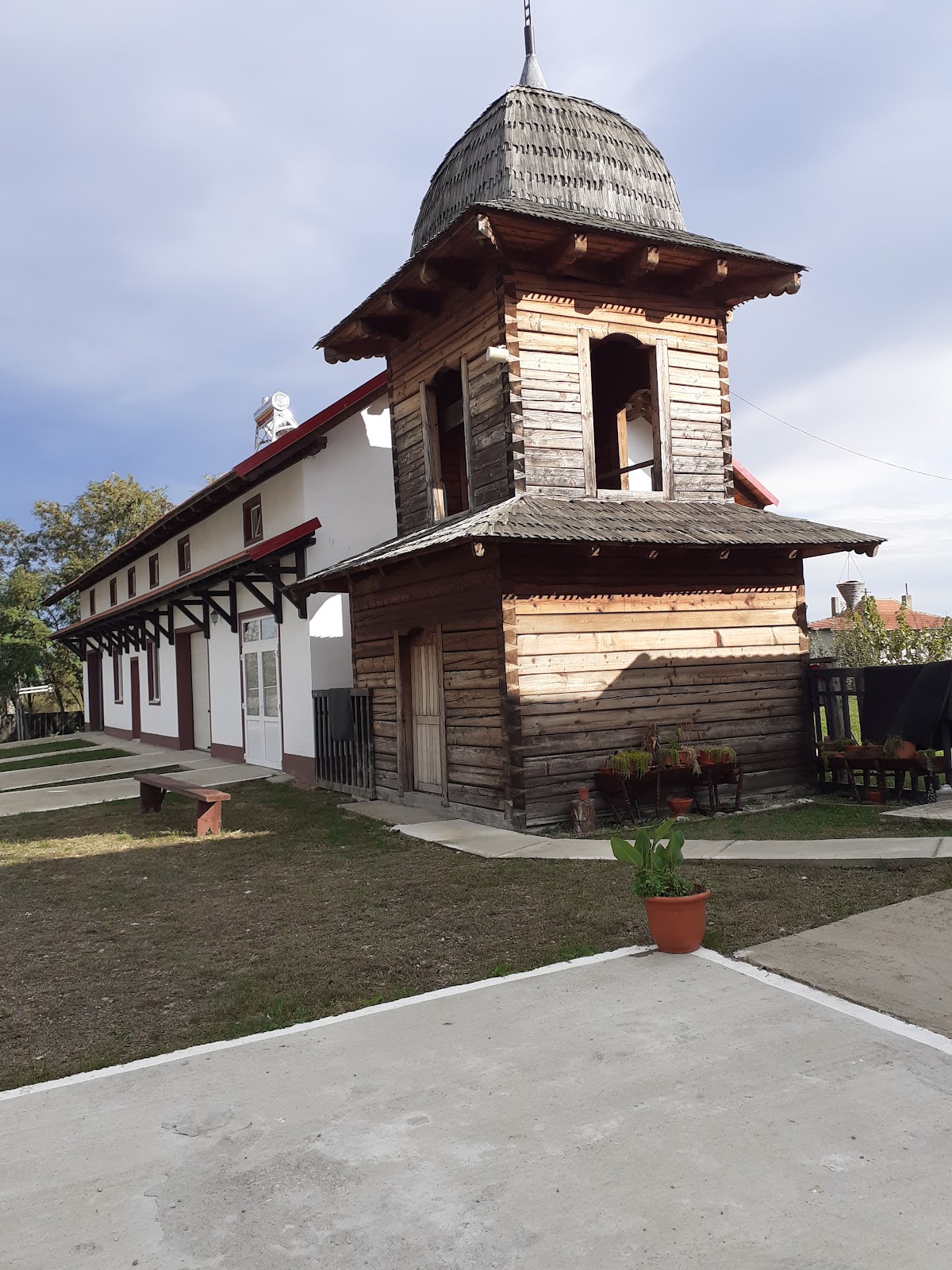 Schitul Sfântul Pantelimon - foto 2