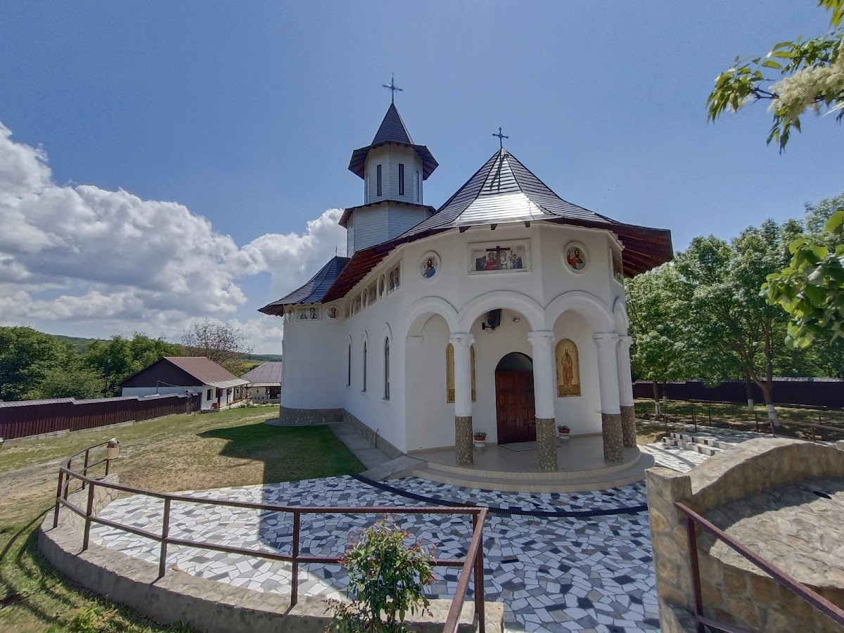 Schitul Topolog Înălțarea Sfintei Cruci - foto 2