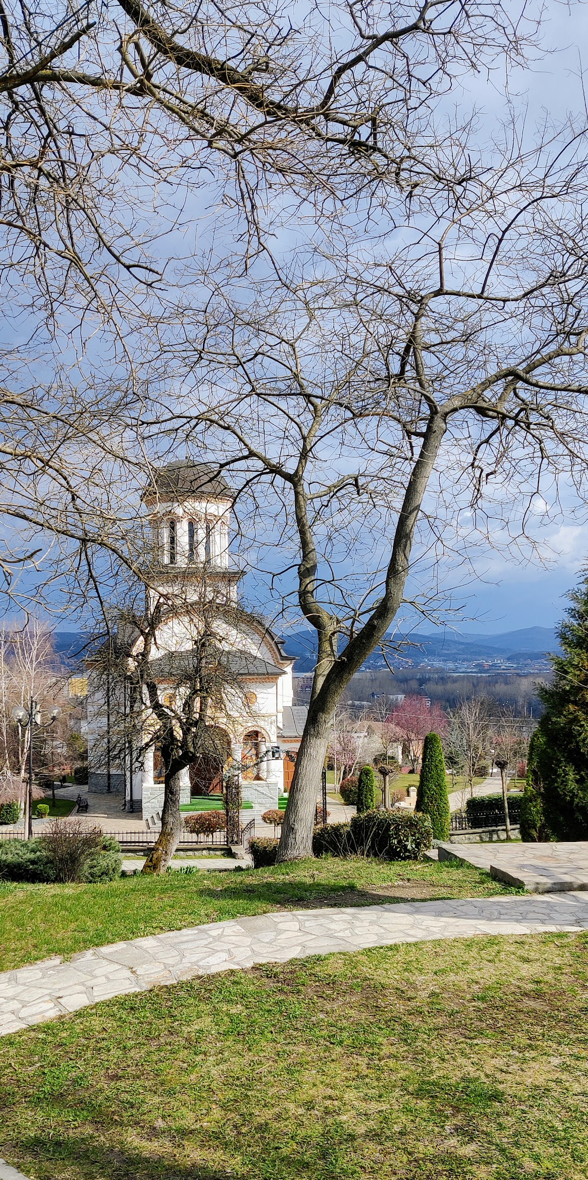 Schitul Troianu - foto 5