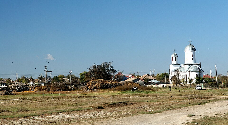 Alte Schule Lăstuni