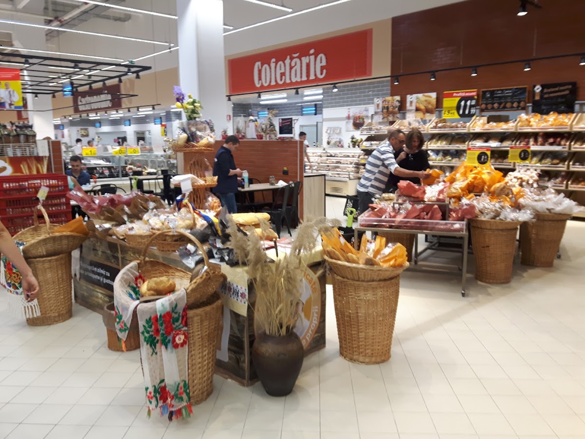 Shopping City Râmnicu Vâlcea. - foto 3